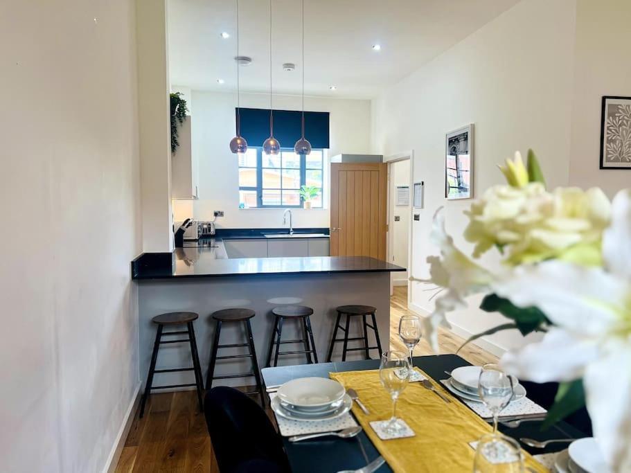 Vila Twilight House -Wyndale Living- B'Ham Jq Townhouse Birmingham Exteriér fotografie
